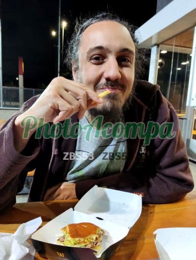 Acompanhante masculino em São Paulo com oral natural (4) — Márcio