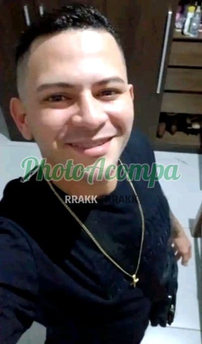 Acompanhante masculino em São José dos Campos com beijo grego (4) — Marcos