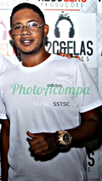 Foto 2: Acompanhante masculino em Camaragibe — beijo grego, Marllon