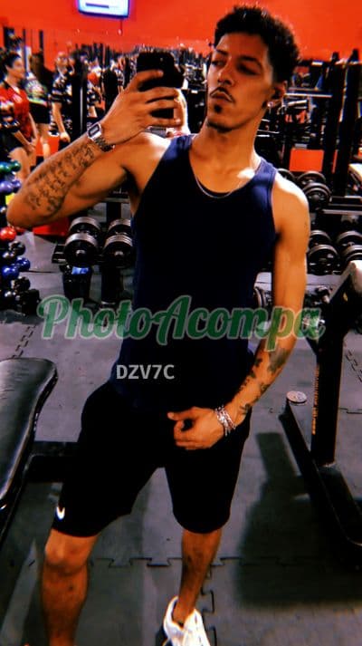 Acompanhante masculino em São Paulo com beijo na boca (2) — Matheus