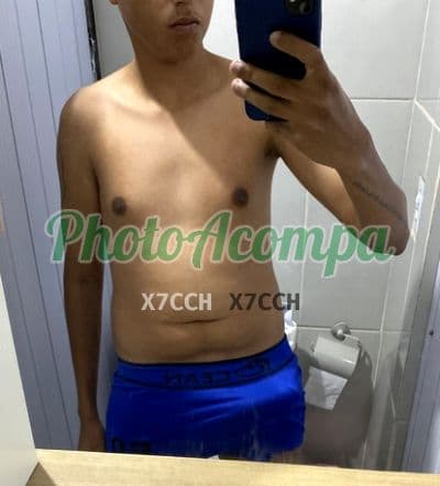 Acompanhante masculino em Suzano com beijo grego (2) — Mauro