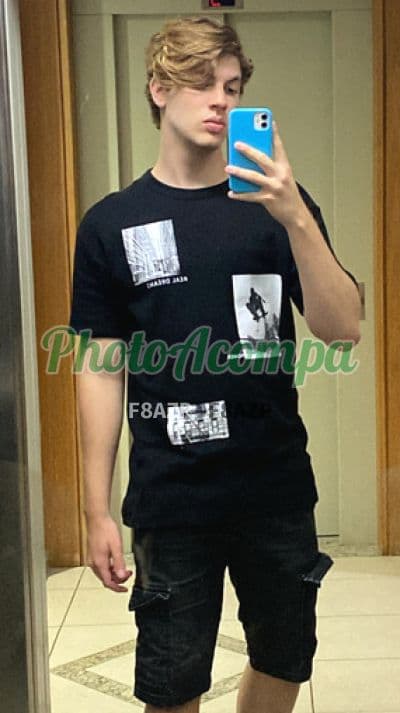 Acompanhante masculino em Salvador com beijo na boca (6) — Max