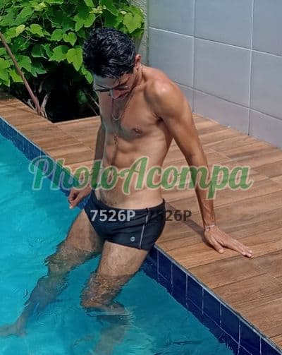 Foto 2: Acompanhante masculino em Nova Iguaçu — beijo na boca, Max