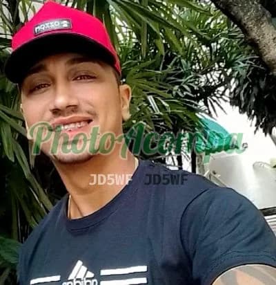 Foto 4: Acompanhante masculino em Volta Redonda — beijo grego, Miguel