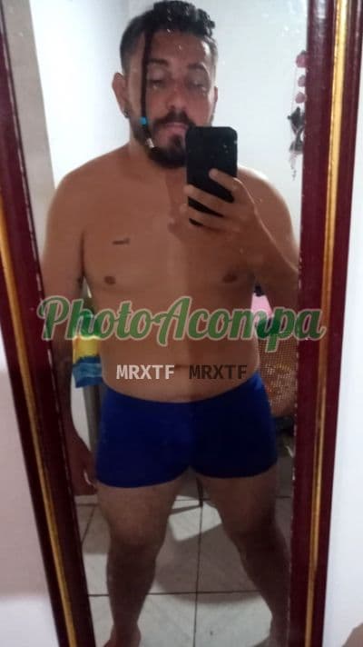 Acompanhante masculino em São Paulo com beijo grego (4) — Mike