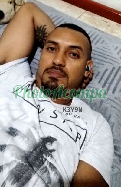 Acompanhante masculino em ABC Paulista com beijo na boca (2) — Muka