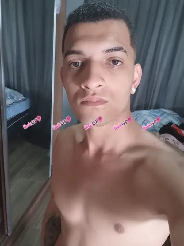 Acompanhante masculino alto em Belo Horizonte, foto de perfil