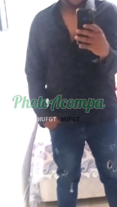 Acompanhante masculino em Guarulhos com beijo grego (4) — Oliver