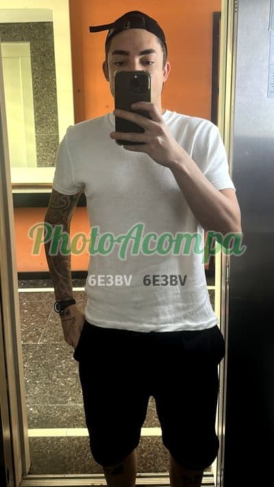 Acompanhante masculino em Rio de Janeiro — beijo na boca, foto 2 de Orlando