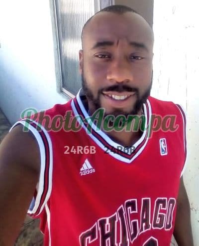 Foto 2: Acompanhante masculino em Salvador — beijo grego, Preto