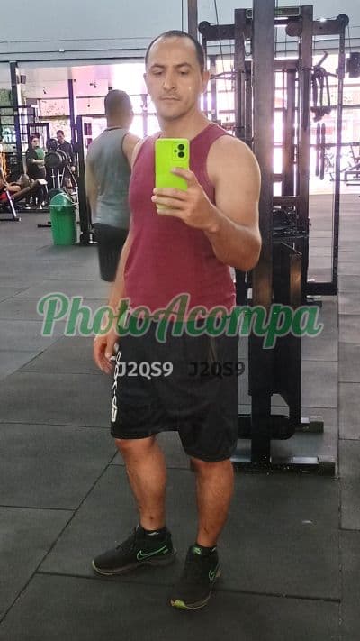 Acompanhante masculino em Goiânia com beijo na boca (4) — Rafael