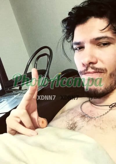Acompanhante masculino em Porto Alegre com beijo na boca (4) — Rafael
