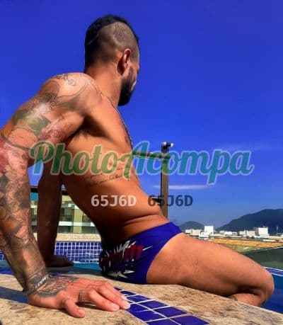 Acompanhante masculino em São Paulo com garganta profunda (2) — Raphael