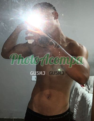 Acompanhante masculino em Recife — beijo na boca, foto 2 de Rhael