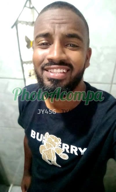 Acompanhante masculino em Contagem — beijo na boca, foto 4 de Ricardo