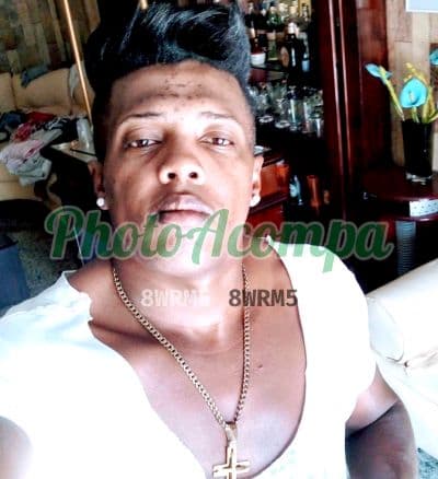 Acompanhante masculino em Recife com beijo grego (4) — Roberto