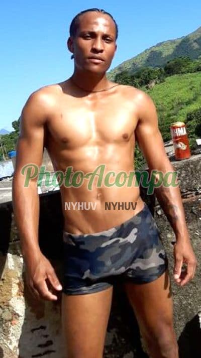 Acompanhante masculino em Rio de Janeiro com beijo grego (2) — Rodrigo