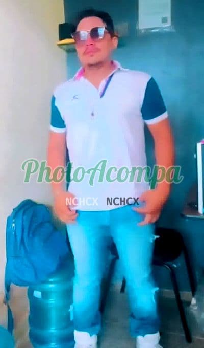 Acompanhante masculino em Fortaleza com beijo grego (2) — Rodrigo