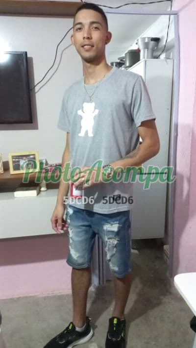 Acompanhante masculino em São Paulo com beijo na boca (2) — Romerio