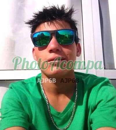 Acompanhante masculino em Ponta Grossa — beijo na boca, foto 2 de Rony