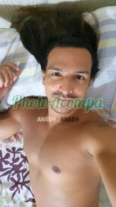Acompanhante masculino em Rio de Janeiro com beijo na boca (4) — Solrak