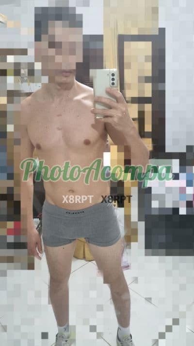 Acompanhante masculino em São José dos Campos com beijo na boca (2) — Tamashiro