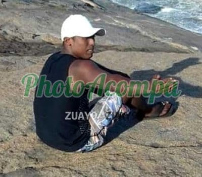 Acompanhante masculino em Nova Iguaçu com beijo na boca (4) — Thales
