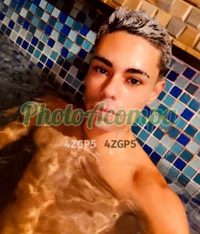 Acompanhante masculino em Nova Iguaçu com beijo grego (2) — Thiago