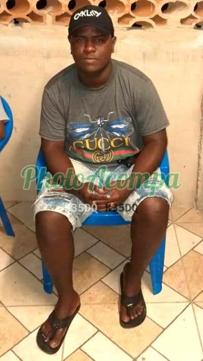 Foto 6: Acompanhante masculino em Maricá — beijo grego, Thomas