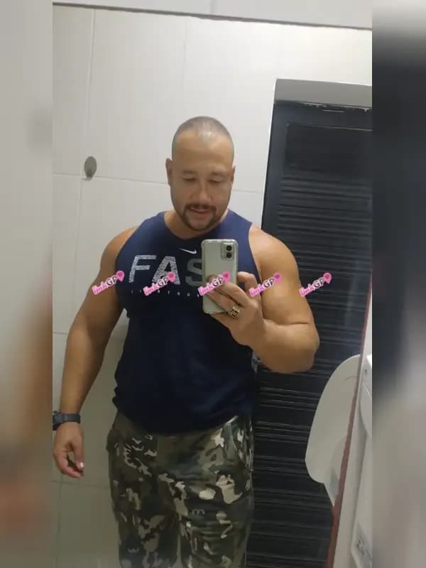 Acompanhante masculino foto real em Brasil (2) — Tino Dias