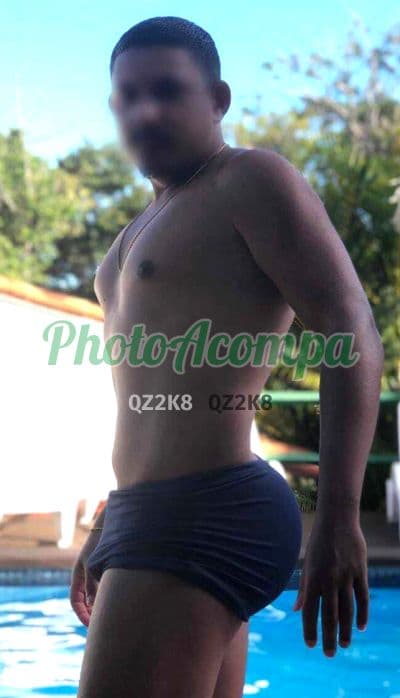 Acompanhante masculino em Rio de Janeiro — oral sem camisinha, foto 4 de Vinícius