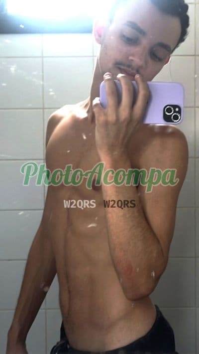 Acompanhante masculino em Rio de Janeiro — beijo na boca, foto 2 de Vítor