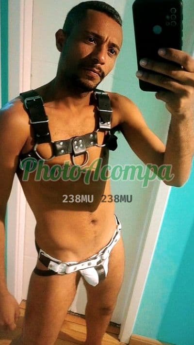 Foto 4: Acompanhante masculino em São Paulo — beijo na boca, Vítor