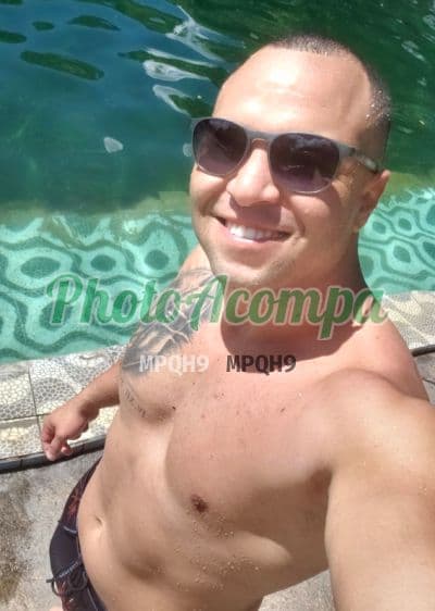Acompanhante masculino em Brasília — beijo na boca, foto 2 de Washington