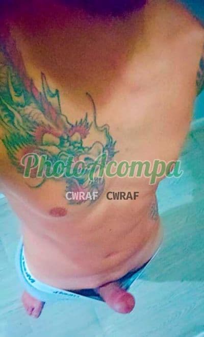 Acompanhante masculino em São Paulo com beijo na boca (4) — Yure