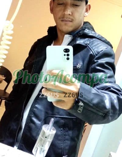 Acompanhante masculino em São Paulo com beijo na boca (4) — Yuri
