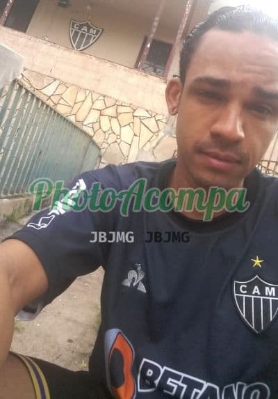 Acompanhante masculino em Belo Horizonte com beijo na boca (2) — Yuri