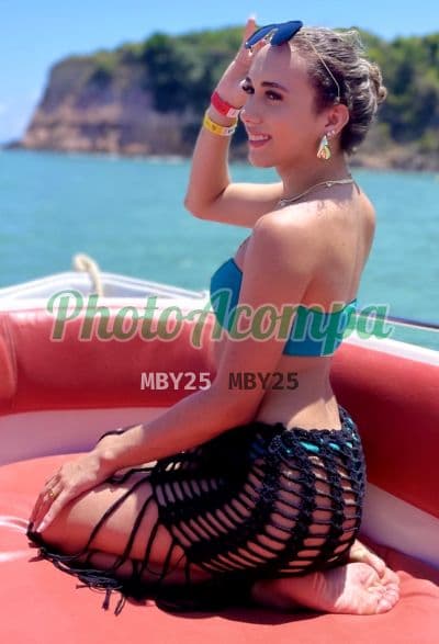 Travesti acompanhante em Fortaleza — beijo na boca, foto 4 de Agatha