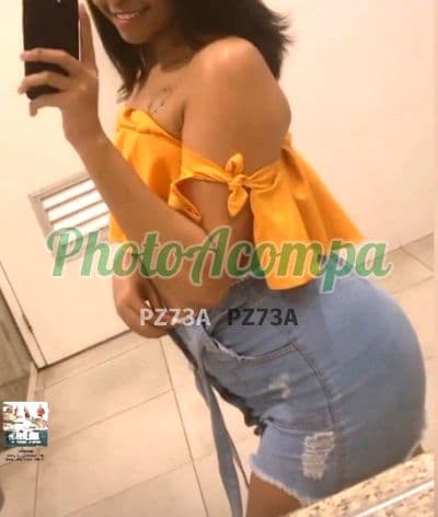 Travesti acompanhante em Fortaleza com beijo na boca (2) — Aléxia