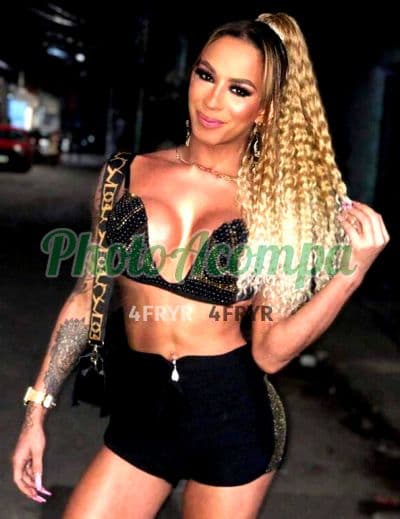 Travesti acompanhante em Rio de Janeiro — garganta profunda, foto 4 de Amanda