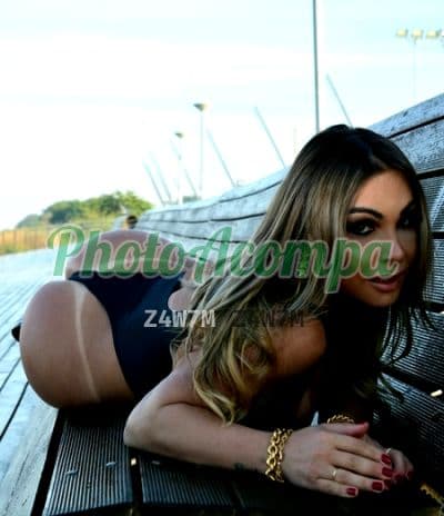 Travesti acompanhante em Capão da Canoa com beijo grego (4) — Bertolly