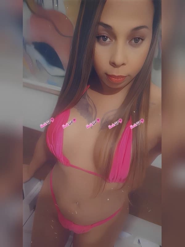 Travesti acompanhante apertadinha em Vila Velha