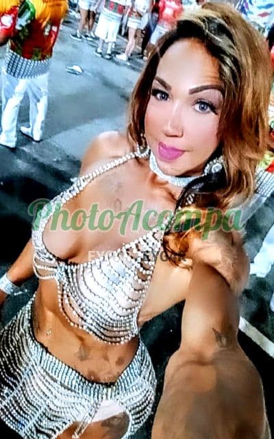 Travesti acompanhante em Nova Iguaçu com beijo grego (2) — Bianca