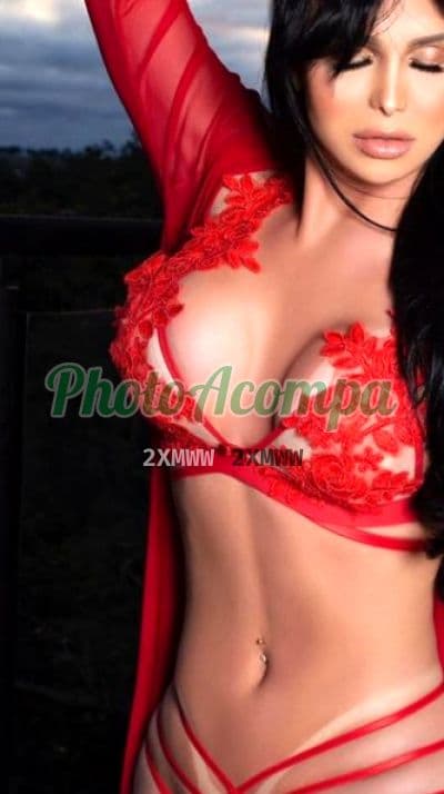 Travesti acompanhante em São Paulo — beijo na boca, foto 4 de Branca