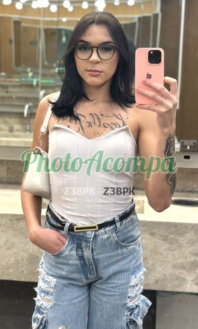 Travesti acompanhante em Campinas — garganta profunda, foto 4 de Brenda