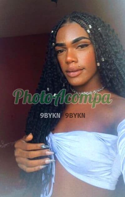 Travesti acompanhante em Nova Iguaçu — beijo na boca, foto 2 de Brenda