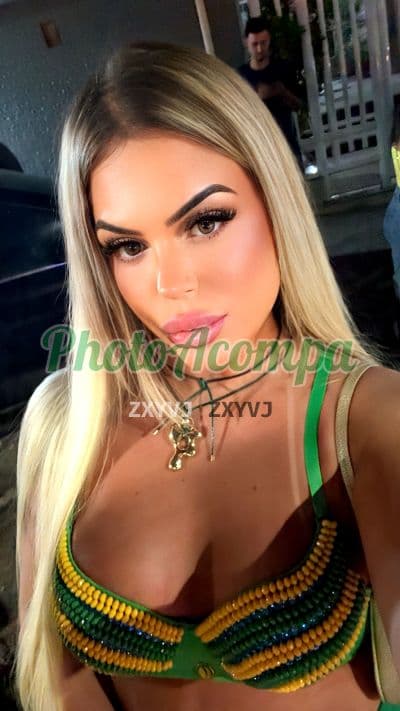 Travesti acompanhante em Nova Iguaçu com beijo grego (2) — Byane
