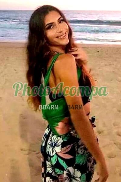 Foto 2: Travesti acompanhante em Macaé — beijo na boca, Camilla