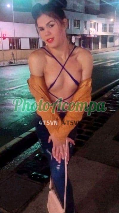 Travesti acompanhante em Curitiba — beijo na boca, foto 2 de Daniela