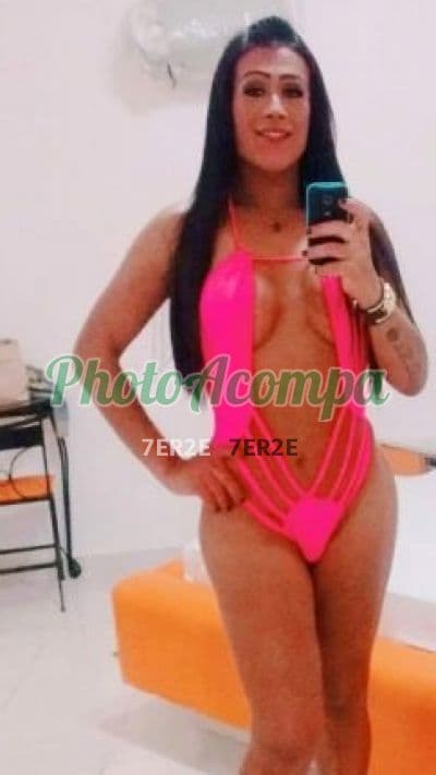 Foto 2: Travesti acompanhante em Guarujá — beijo na boca, Danielly